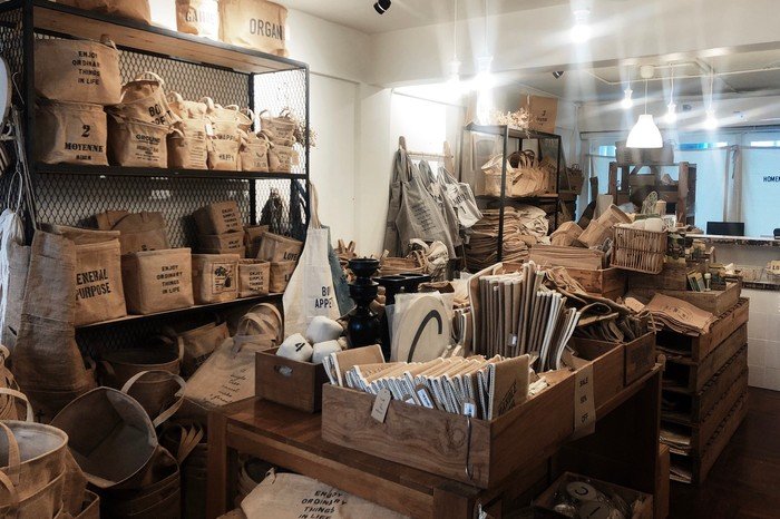 Ekkamai-shop_190807_0016.jpg