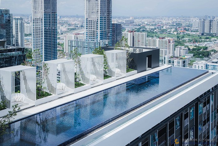 Life Asoke-Rama 9 Active-Pool-1.jpg