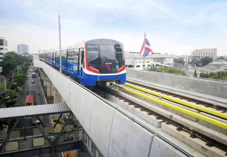 รถไฟฟ้า-รถเมล์-รถไฟ-รถทัวร์-ขยายเวลา.jpg