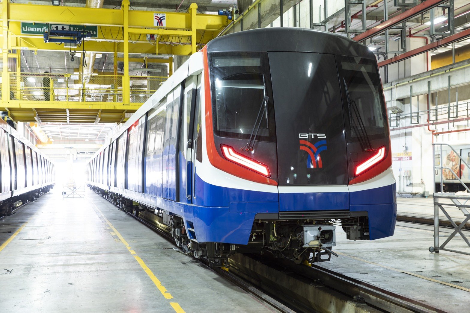 รถไฟฟ้า-BTS-2.jpg