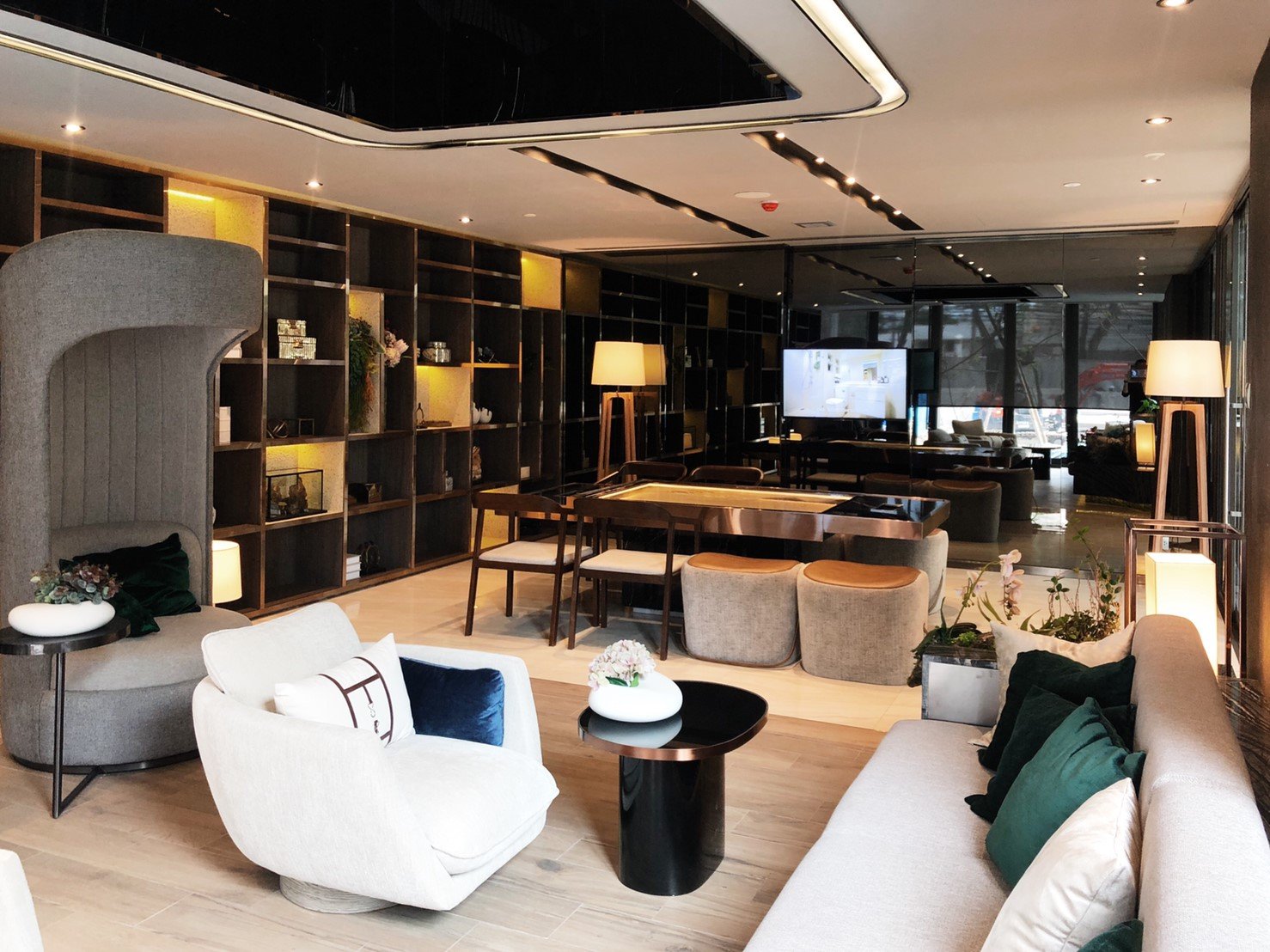 Life-62-Lobby_190711_0006.jpg
