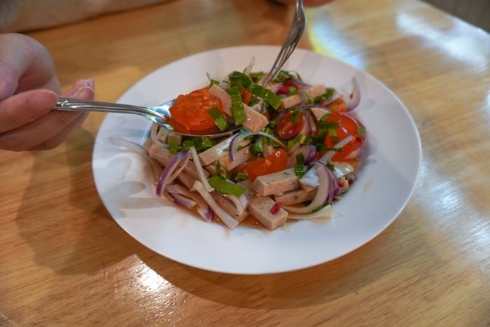 Bangchak-Square---ยำหมูยอไข่แดง.jpg