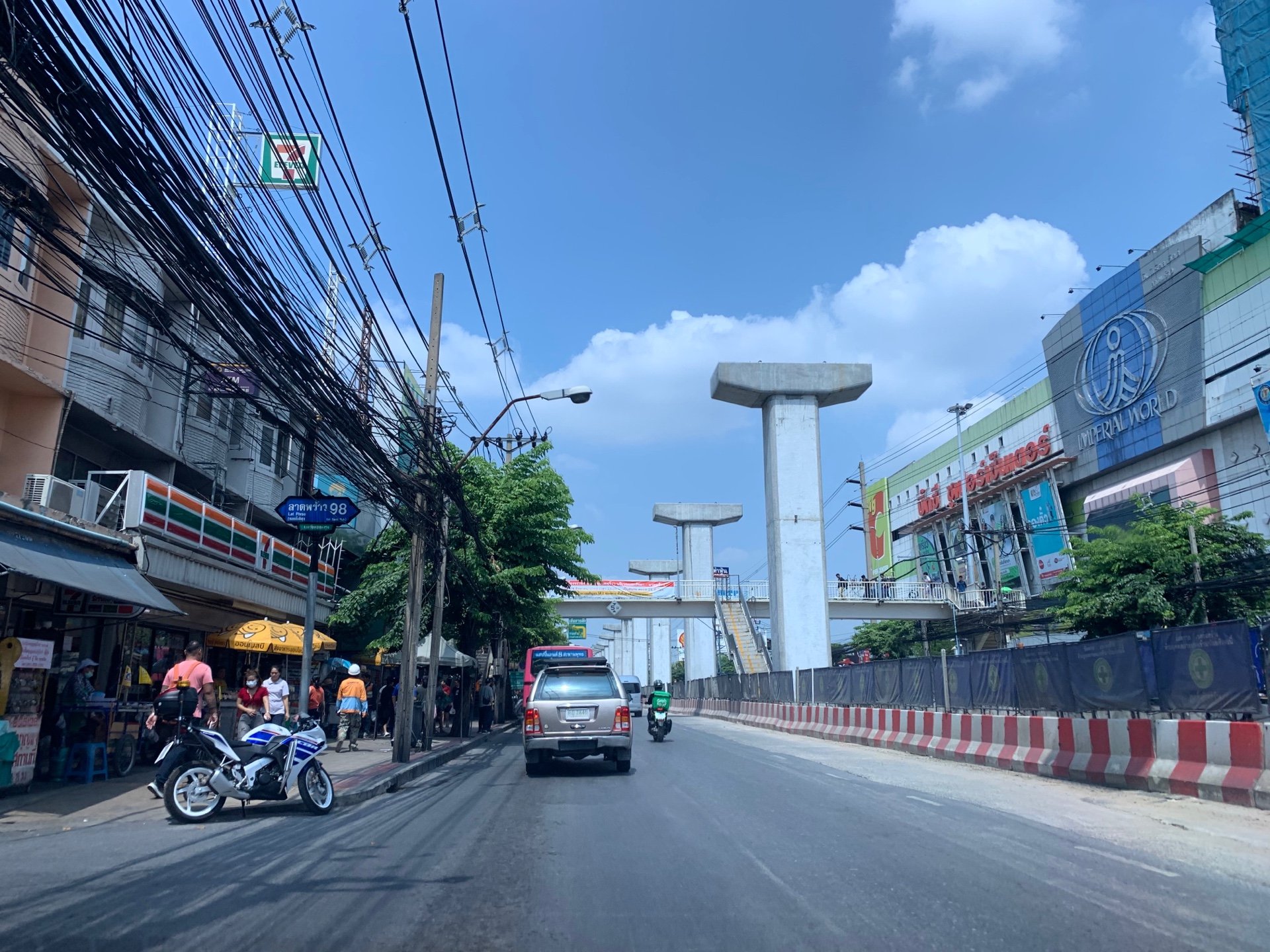 รถไฟฟ้าสายสีเหลือง-ลาดพร้าว-สำโรง-7.jpg