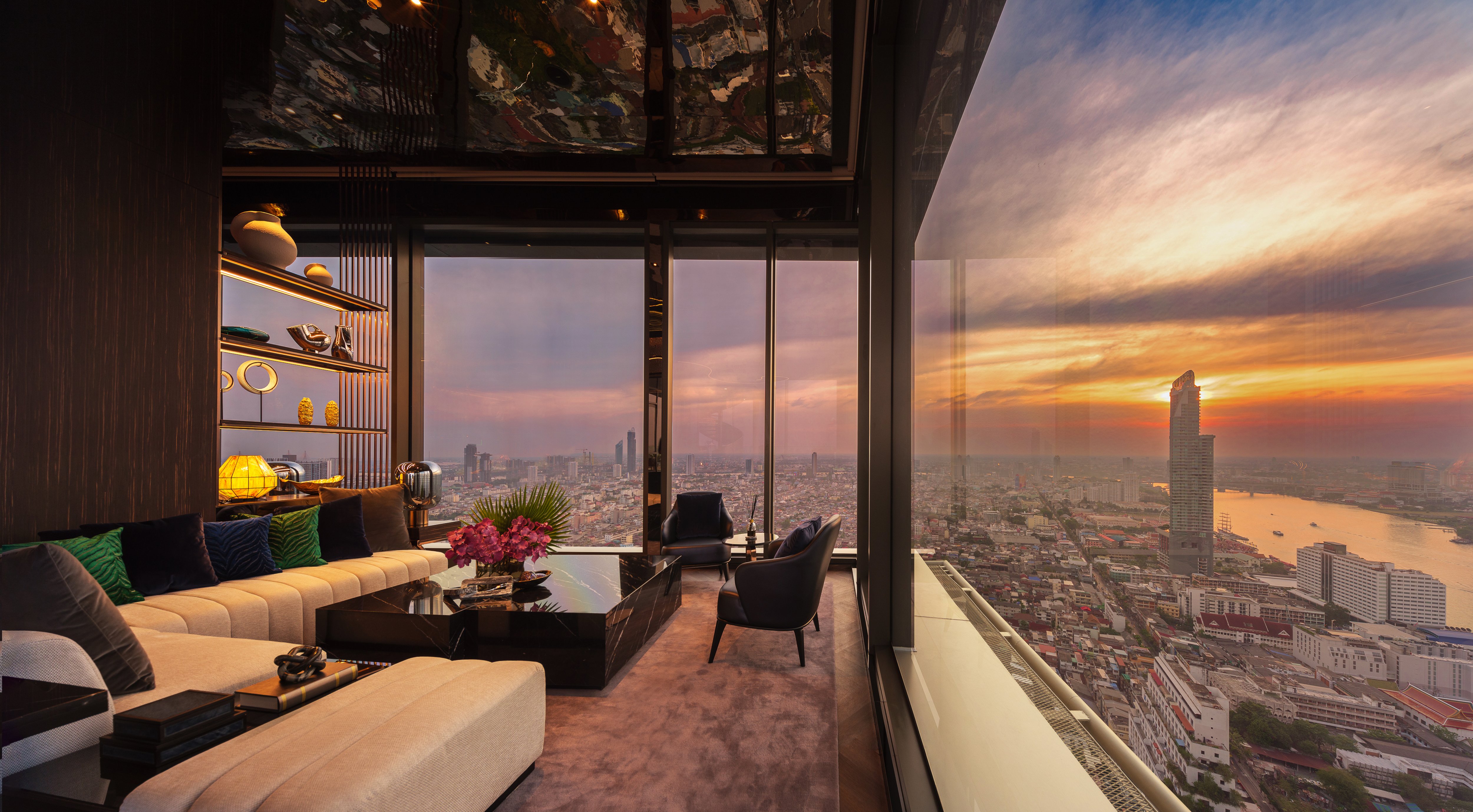 08_Sky-Lounge2.jpg