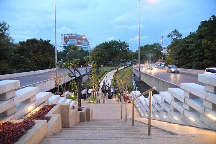 สวนลอยฟ้าเจ้าพระยา.jpg