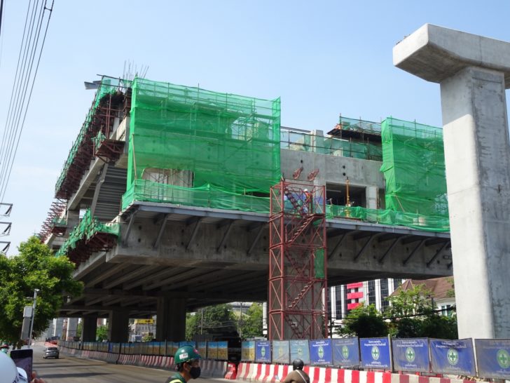 รถไฟฟ้าสายสีเหลือง.jpg