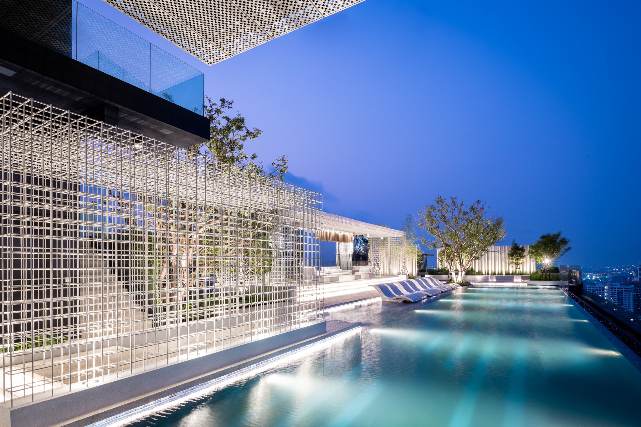 B-pool-12-lowres.jpg