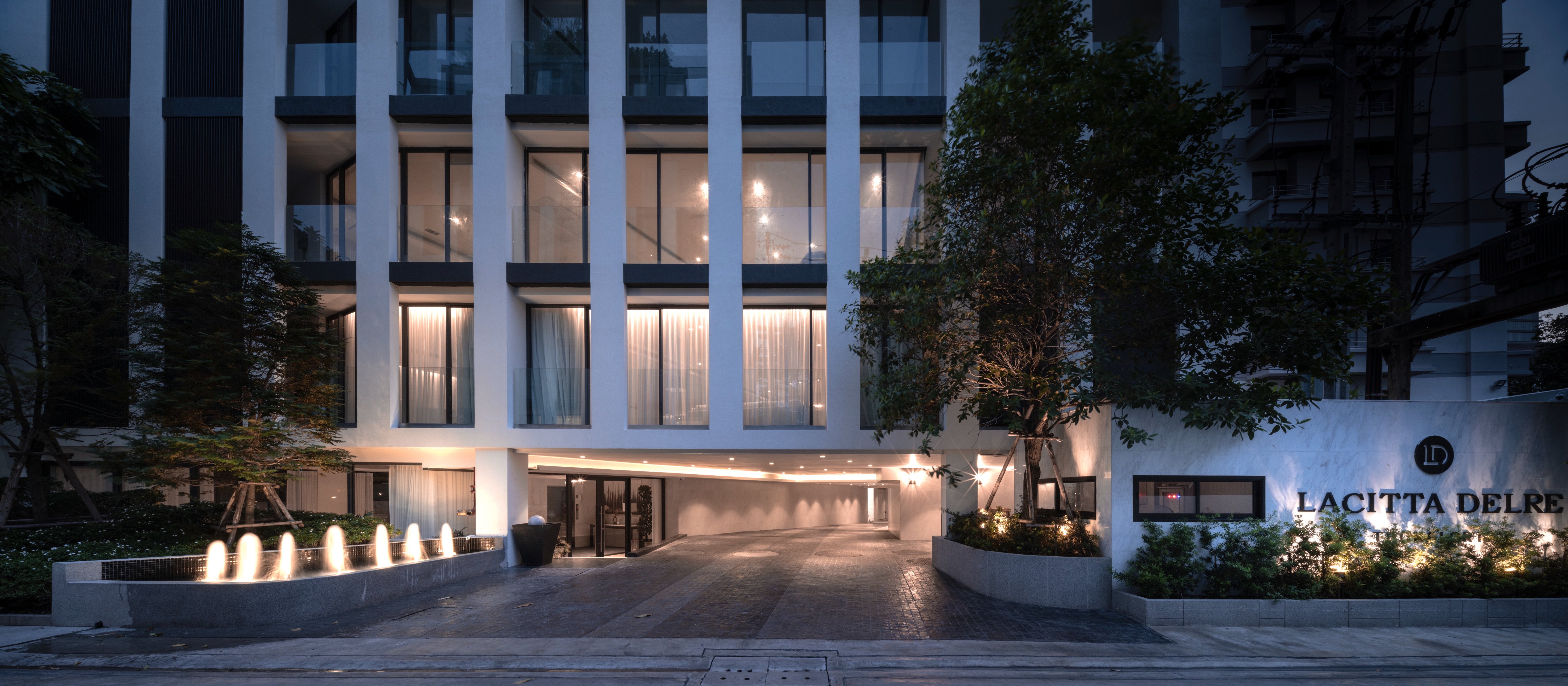 Building-front.jpg
